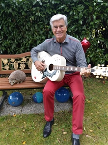 Pino Gasparini: Beitrag exklusive Gitarre 